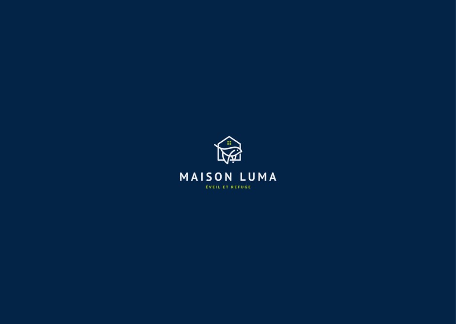 Logotype Maison Luma en blanc sur fond bleu nuit