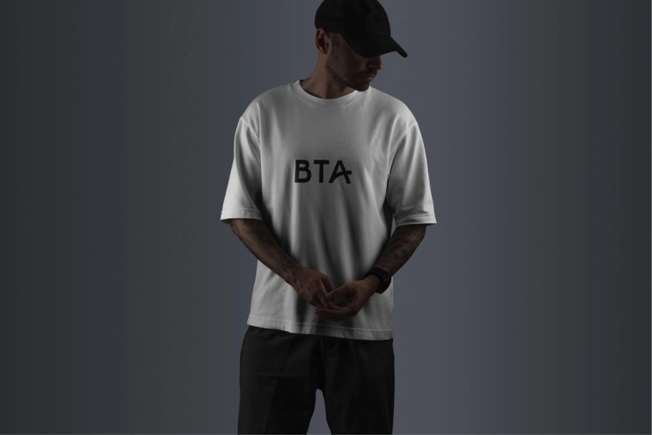T-shirt de travail floqué du logotype BTA